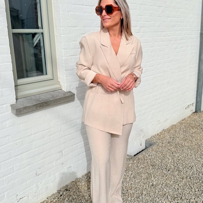 The classic linnenlook set beige