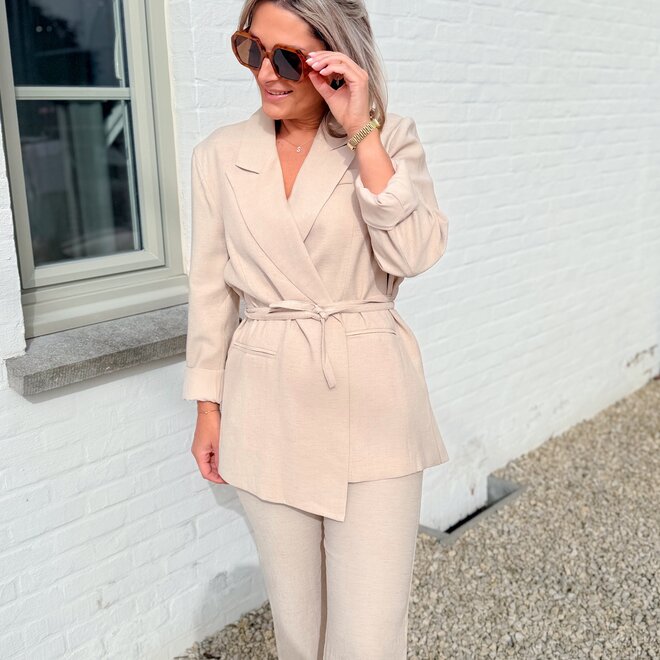 The classic linnenlook set beige