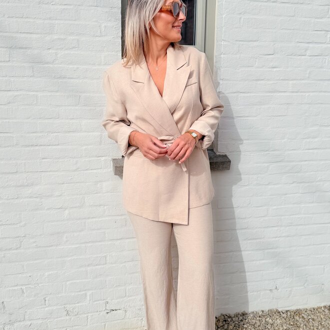 The classic linnenlook set beige