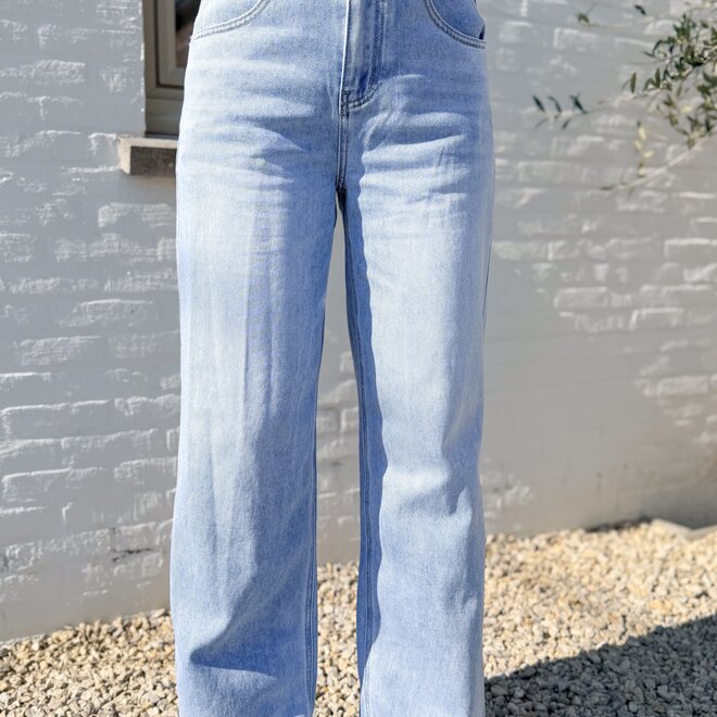 Folded straight jeans