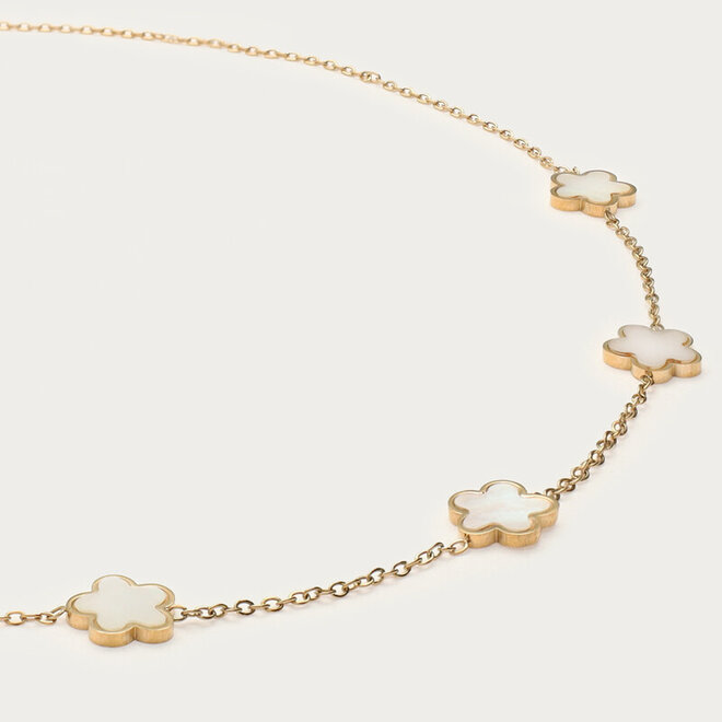 Minimalist necklace with mother-of-pearl flowers