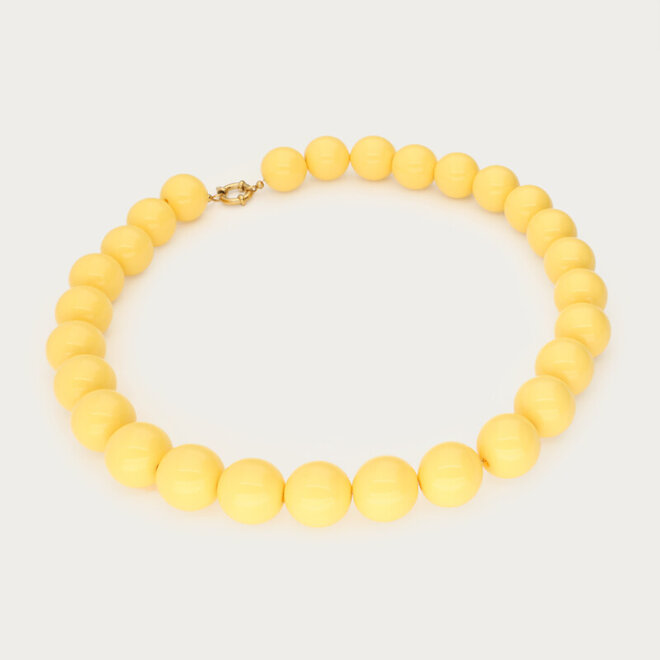 Yellow necklace with chunky beads
