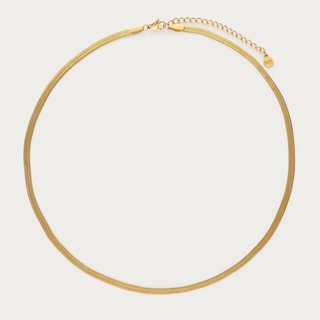 Flat link chain necklace