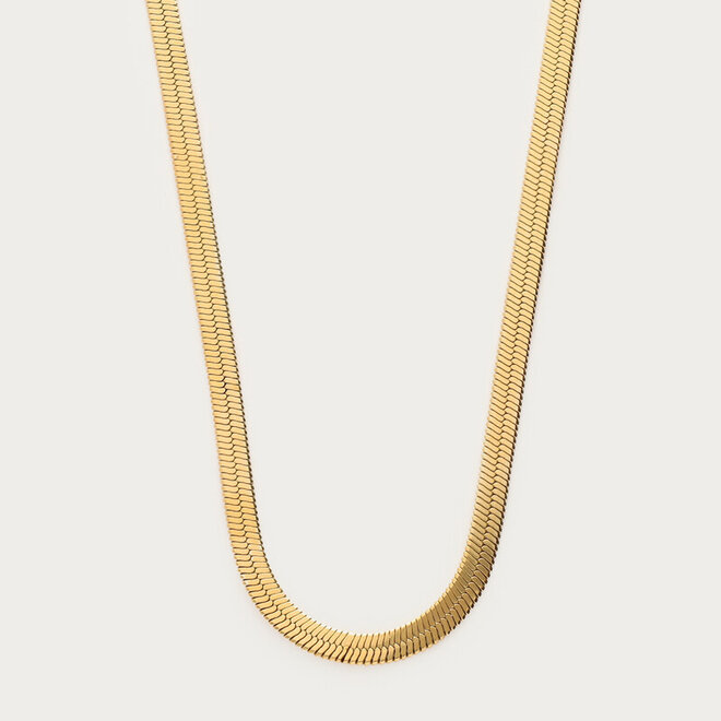 Flat link chain necklace