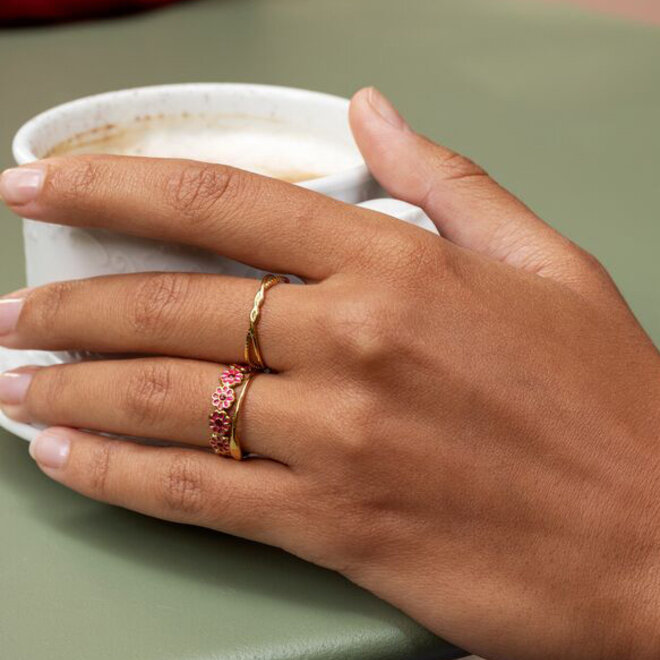 Vintage ring with pink & red flowers