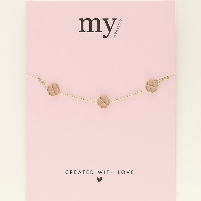 Bracelet with clovers