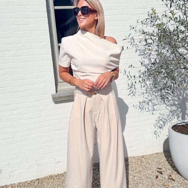 Aura off-shoulder top cream