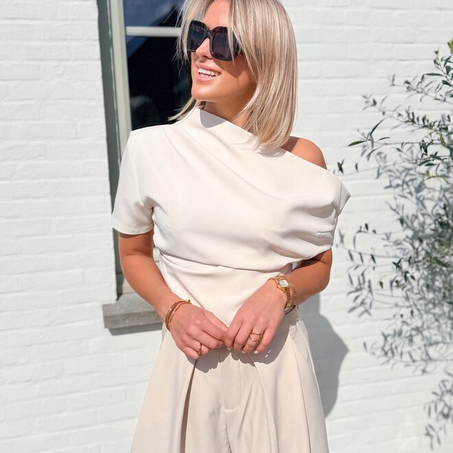 Aura off-shoulder top cream