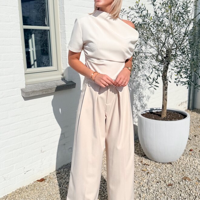 Aura off-shoulder top cream