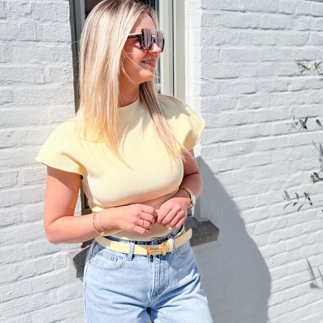 Col top yellow