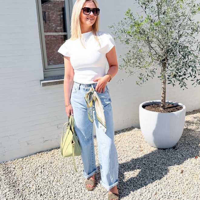 Col top white