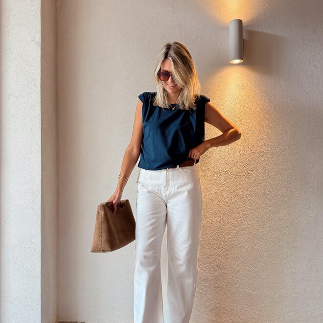 Light fit jeans