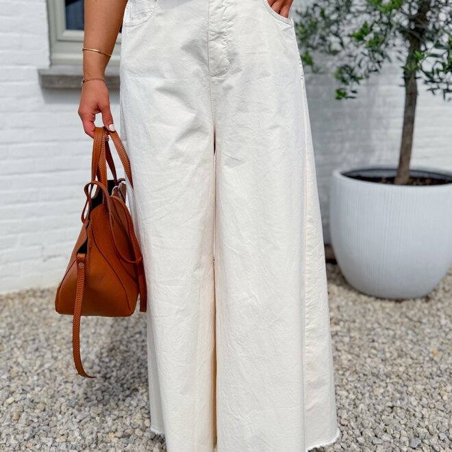Volume trouser beige