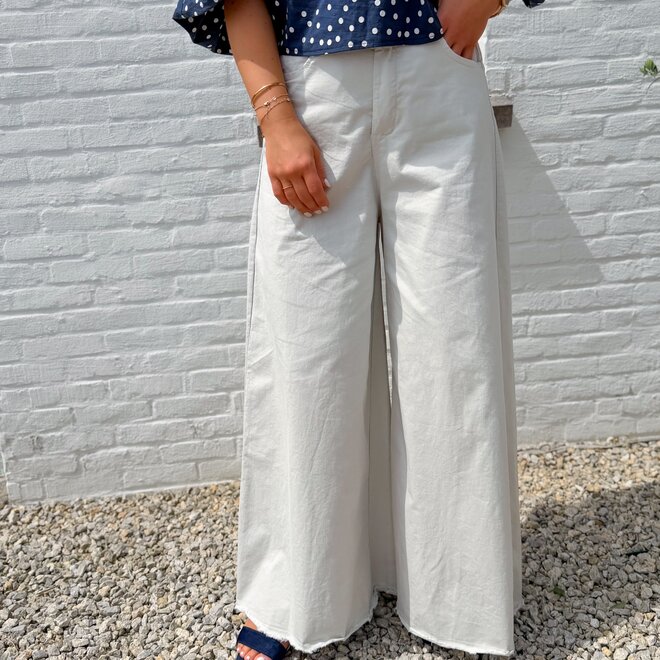 Volume trouser ecru
