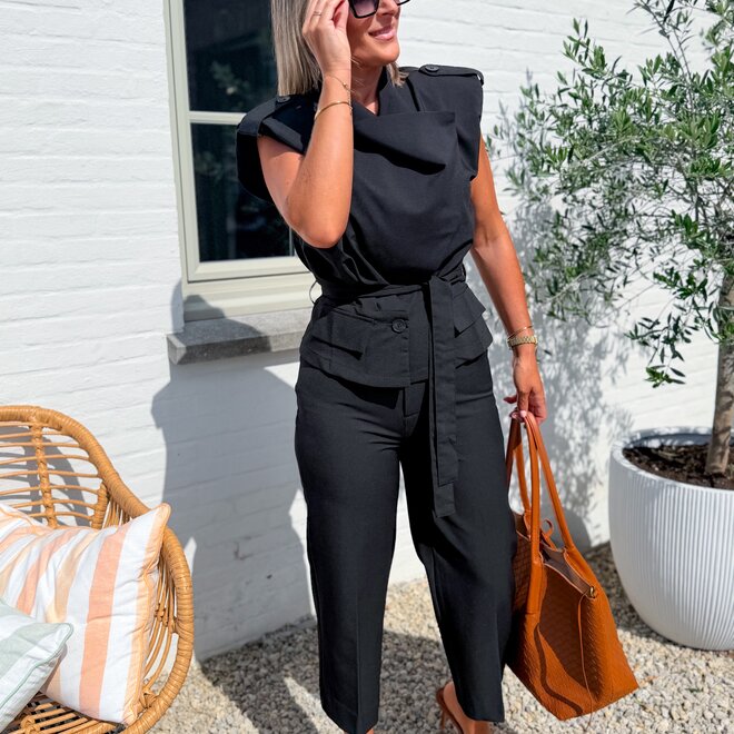 The black capri