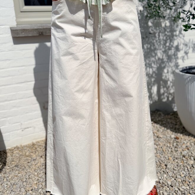 Volume trouser beige