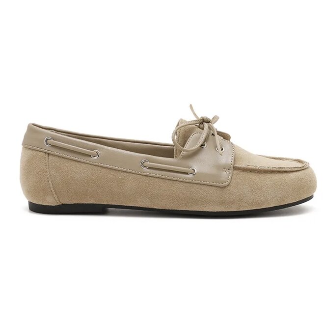Lace up mocassin beige