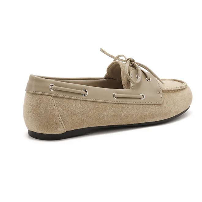Lace up mocassin beige