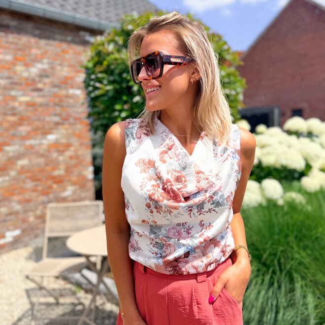 Wild flowers top blue