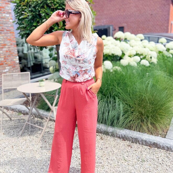 Wild flowers top blue