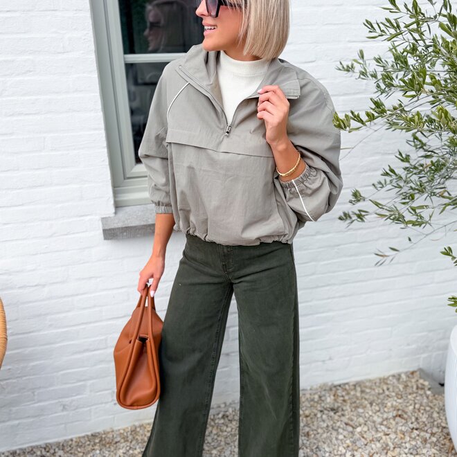 *The zip jacket kaki