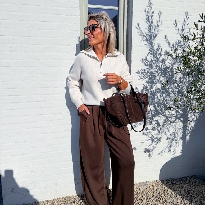 *Half-Zip ecru pull