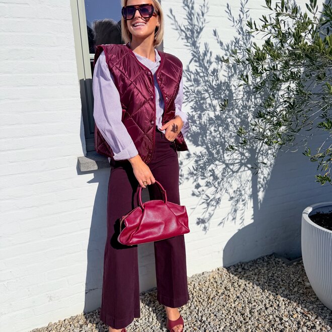 *The Everyday Puffer Gilet Bordeaux