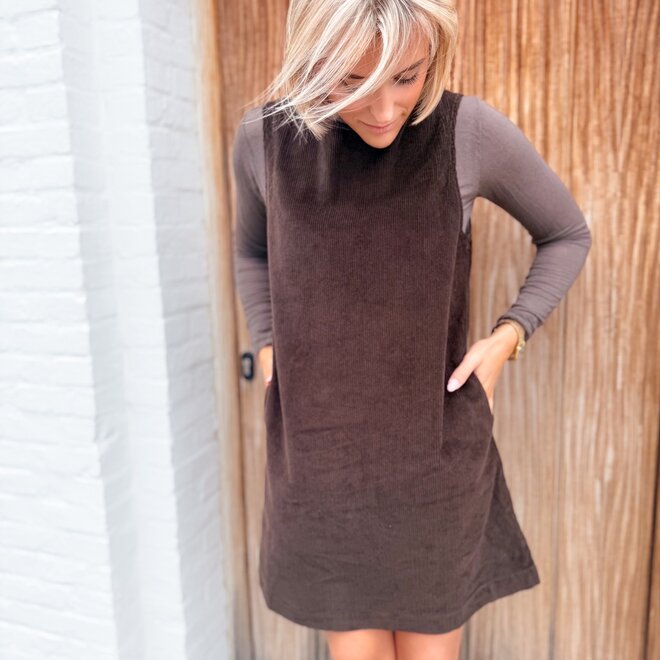 *Ribbed Velvet Dress Chocolate