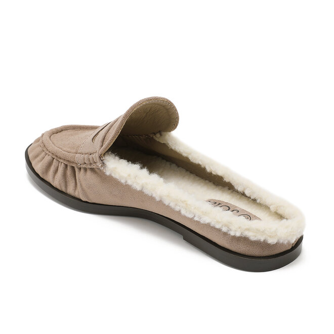 *Teddy loafer beige