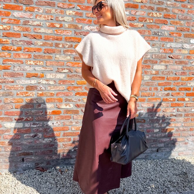 *Burgundy luxe skirt
