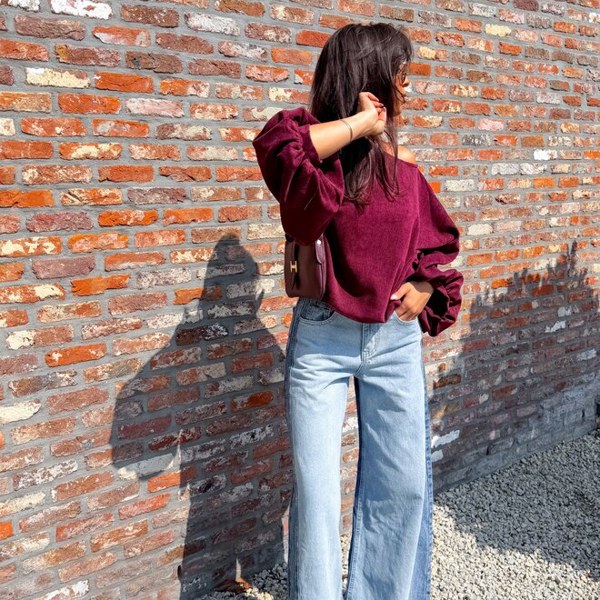 *Livia denim