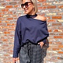 *Sleek shoulder shirt navy