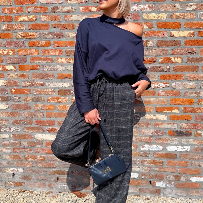 *Loose-fit plaid trouser