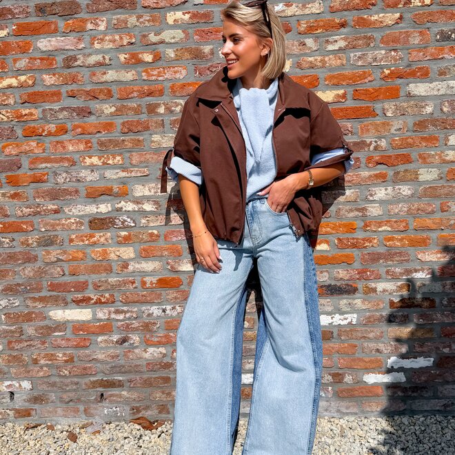 *Livia denim