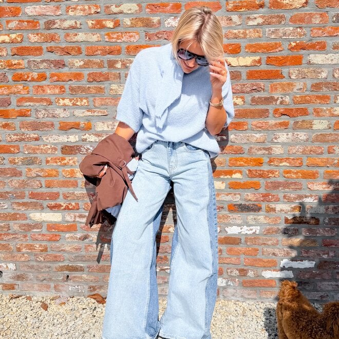 *Livia denim