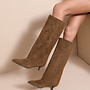 The low heel boots congnac
