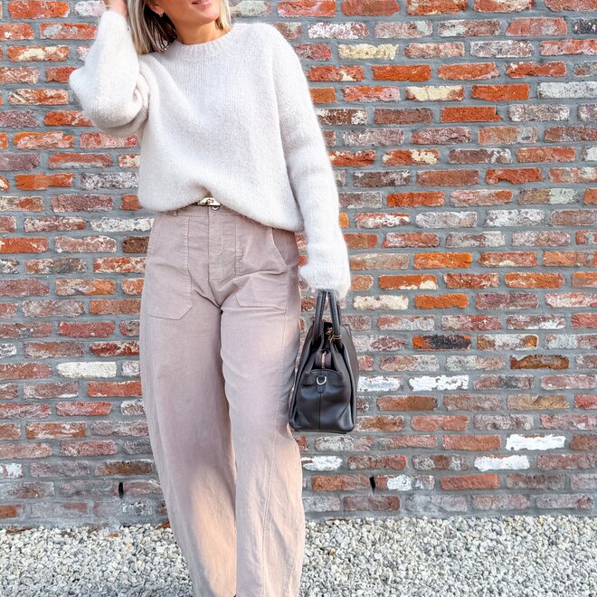 * That basic blouse creme