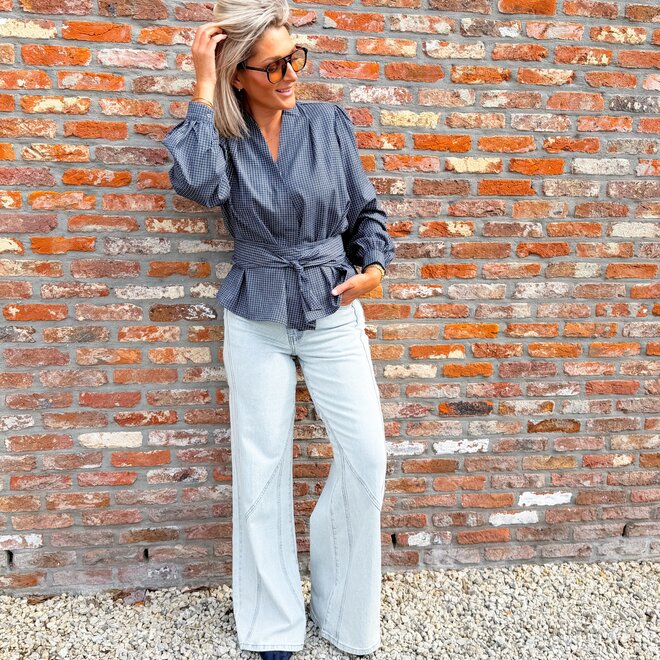 *Front seam jeans
