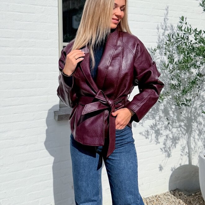 *Statement vest burgundy