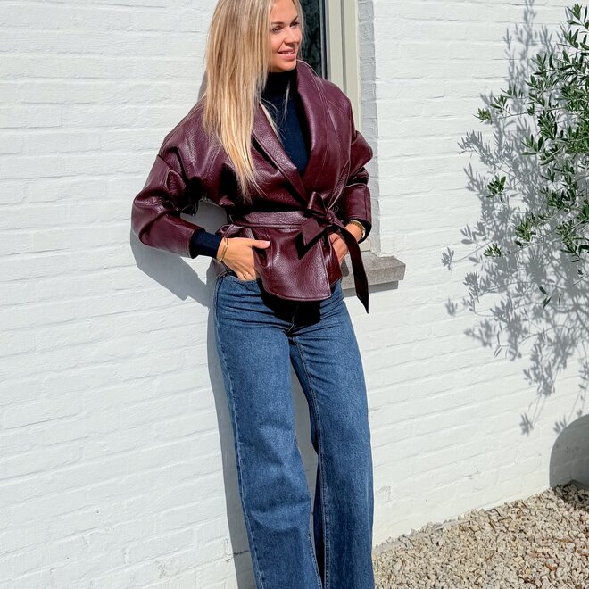 *Statement vest burgundy
