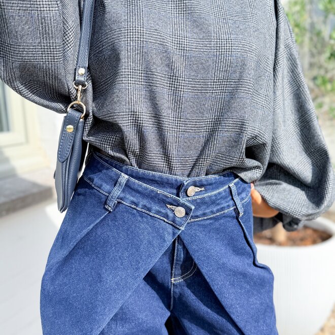 *Cove wide denim
