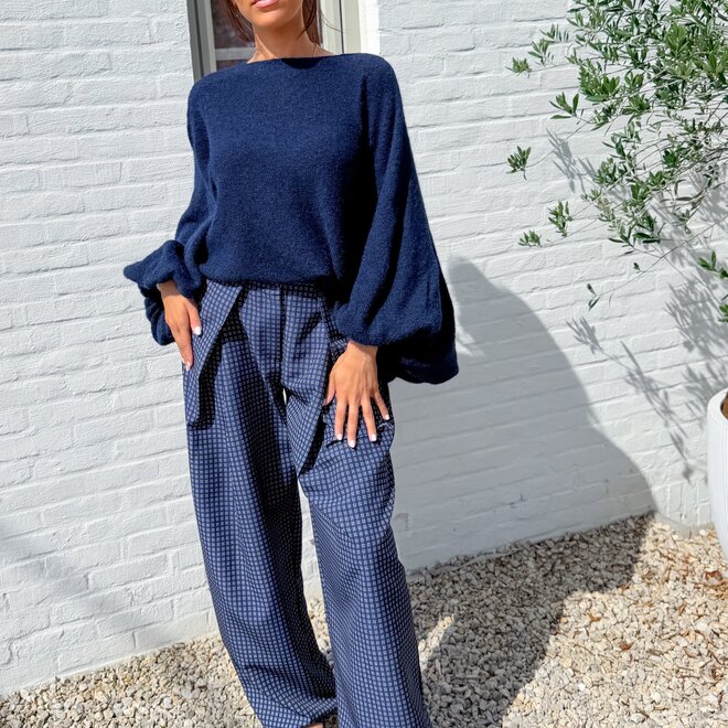 *Nora pull navy