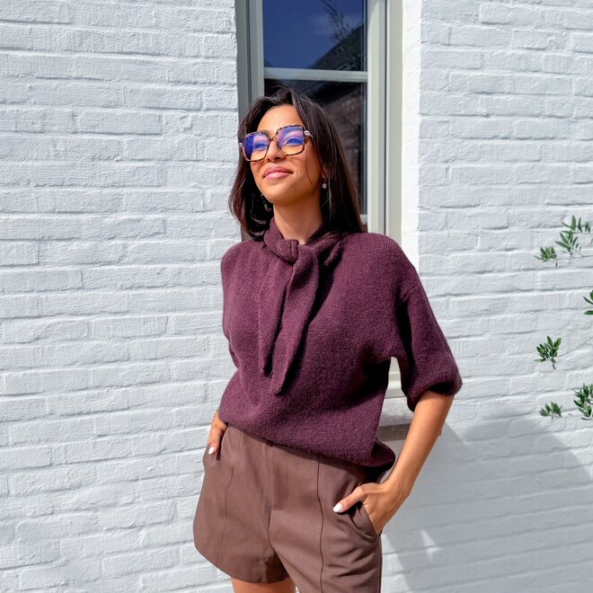 *Tie knit brown