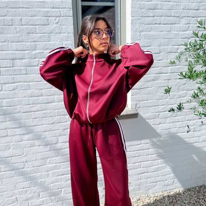 *Burgundy track set