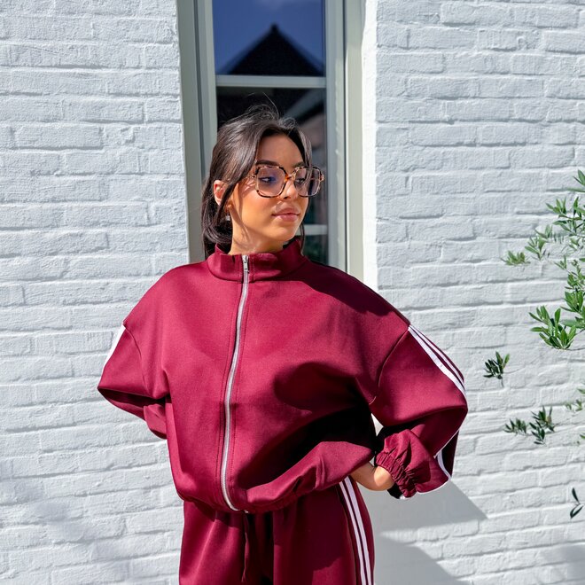 *Burgundy track set