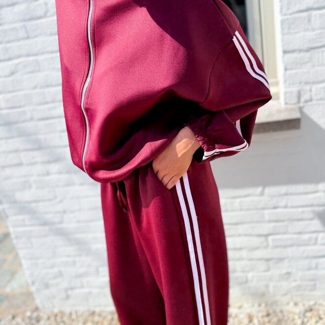 *Burgundy track set