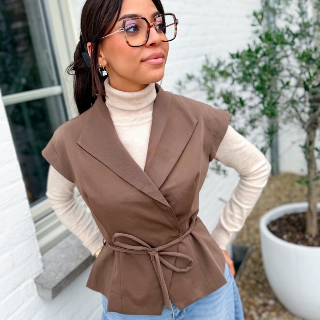 *The basic turtle neck beige