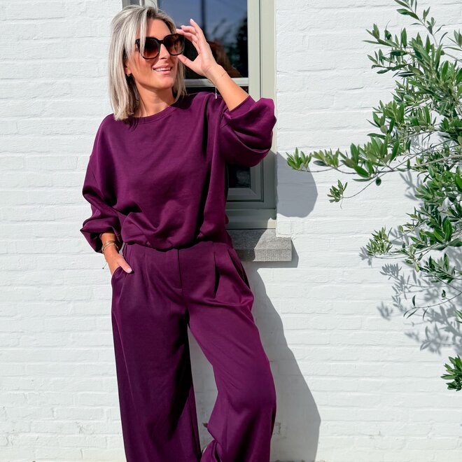 *Grey lounge set aubergine