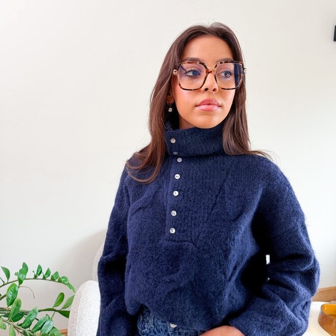 * Cozy Cable Knit Navy