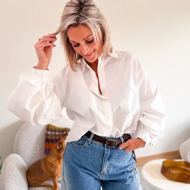 * White puff shirt